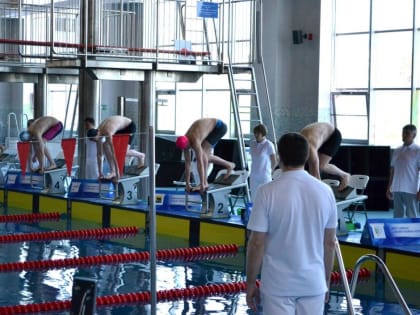 Около 200 пловцов выступят на областном чемпионате в Тюмени