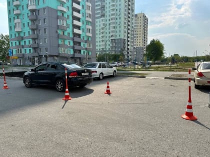 Девочку на скейтборде сбил водитель на ул. Беловежской в Тюмени