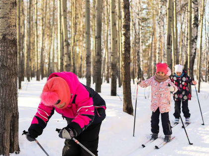 Медики рекомендуют тюменцам провести активно новогодние каникулы