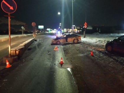 Пьяная водитель въехала в бетонный блок на улице Мельникайте