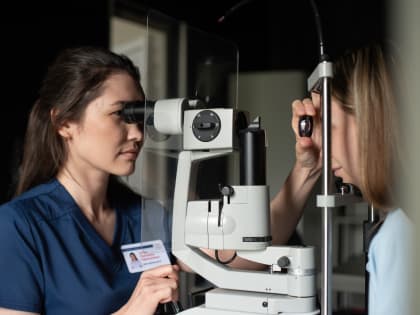 Тюменские врачи объяснили, почему лазерную коррекцию зрения нельзя проводить при беременности и ГВ