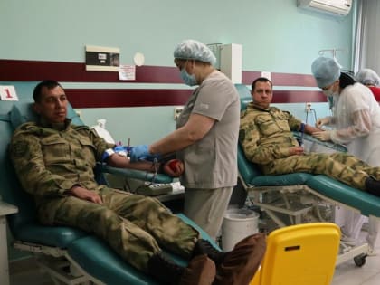 Кинологи Росгвардии пополнили банк крови в Тюмени