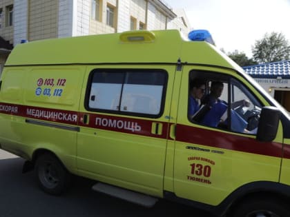 Пожилой тюменке стало плохо во время новогоднего застолья