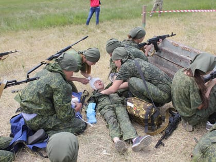 Тобольские "Россияне" победили в "Суворовском натиске"