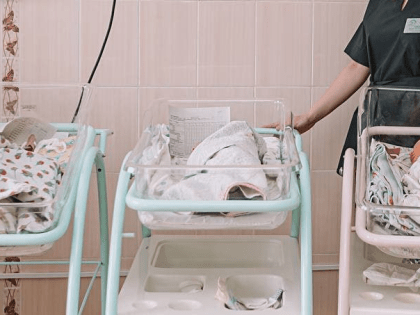 Тюменским многодетным семьям помогают улучшить жилищные условия