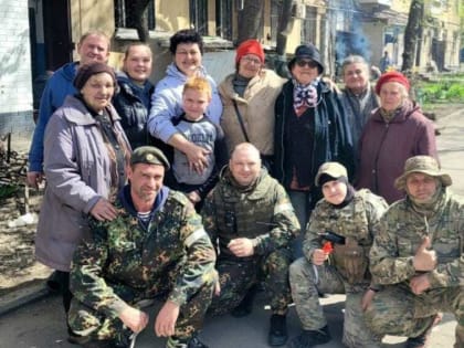 Ветераны Росгвардии из Тюмени и Ямала доставили гумпомощь в Мариуполь