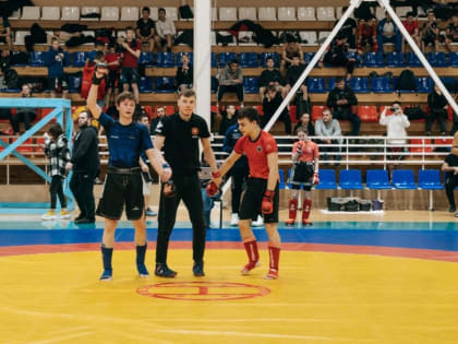 В Тобольске прошли соревнования среди борцов в панкратионе