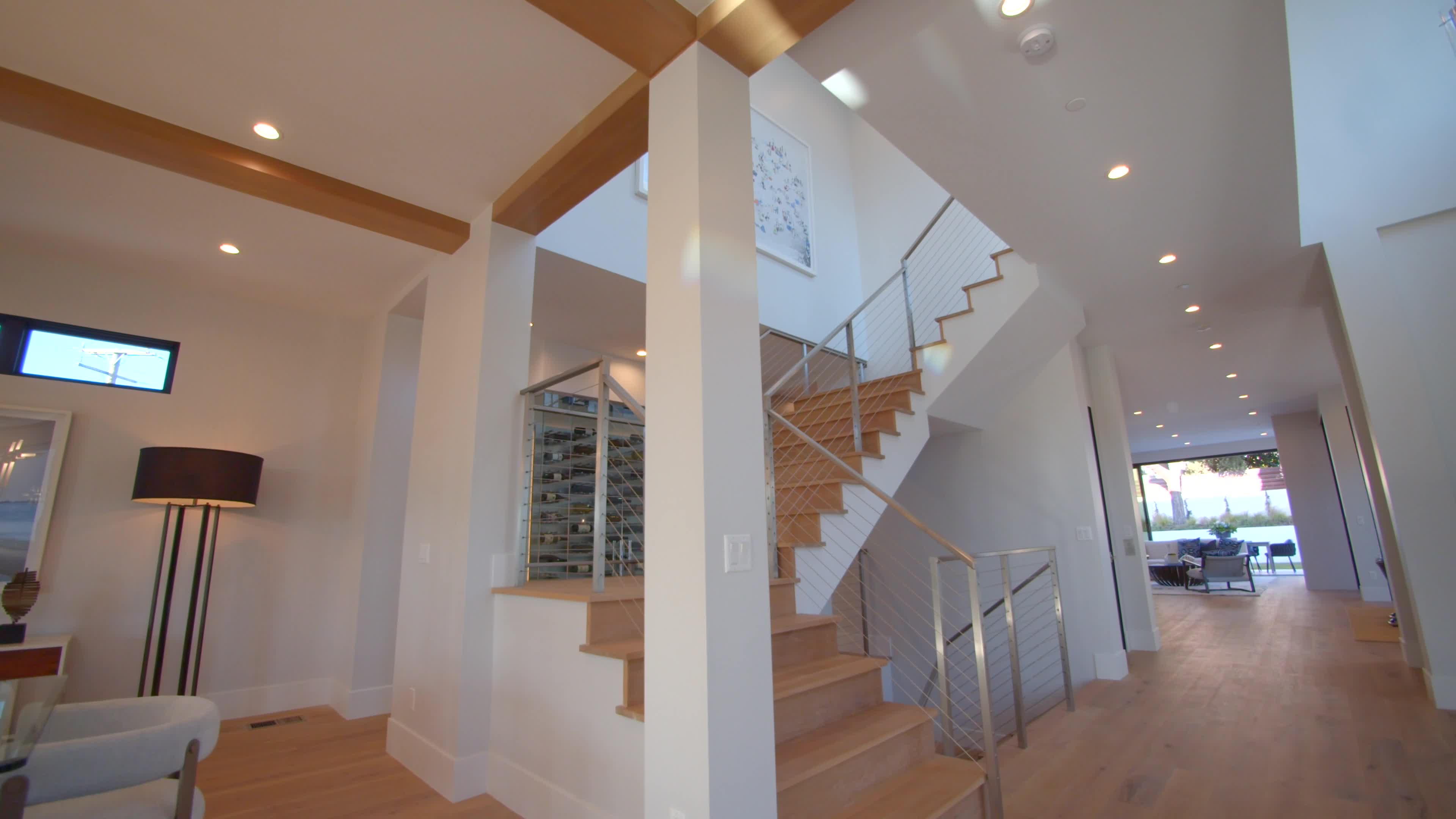 7578544-uhd_3840_2160_30fps.mp4