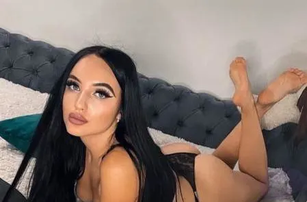 -pictures-of-divine-connections-antonia-london-escorts-girls-brunette-blonde-busty-femele-63cb4bfb57a55
