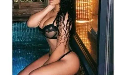 Incall Escorts in East India E14