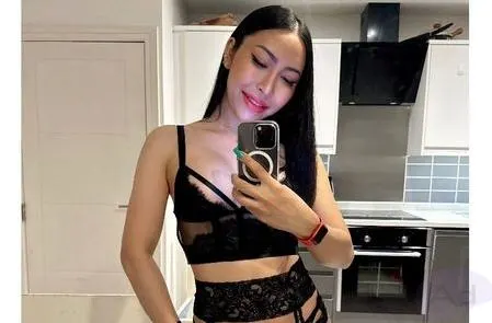 -pictures-of-divine-connections-transsexual-jasmin-luxury-thai-ladyboy-in-leicester