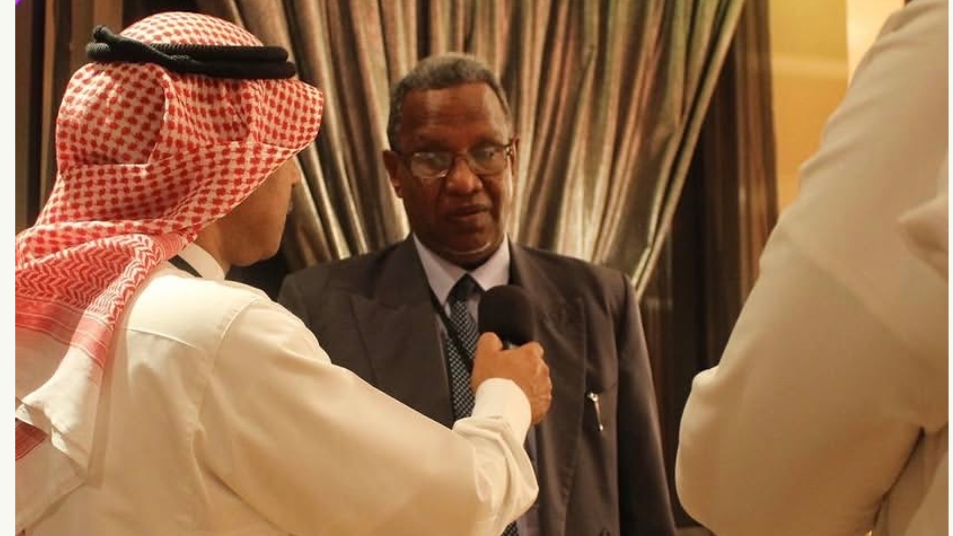 الجواد الرابح يوثق فعاليات منتدى الرعاية الصحية الـ99 بالقصيم ويجري لقاءات مع نخبة - صورة 4