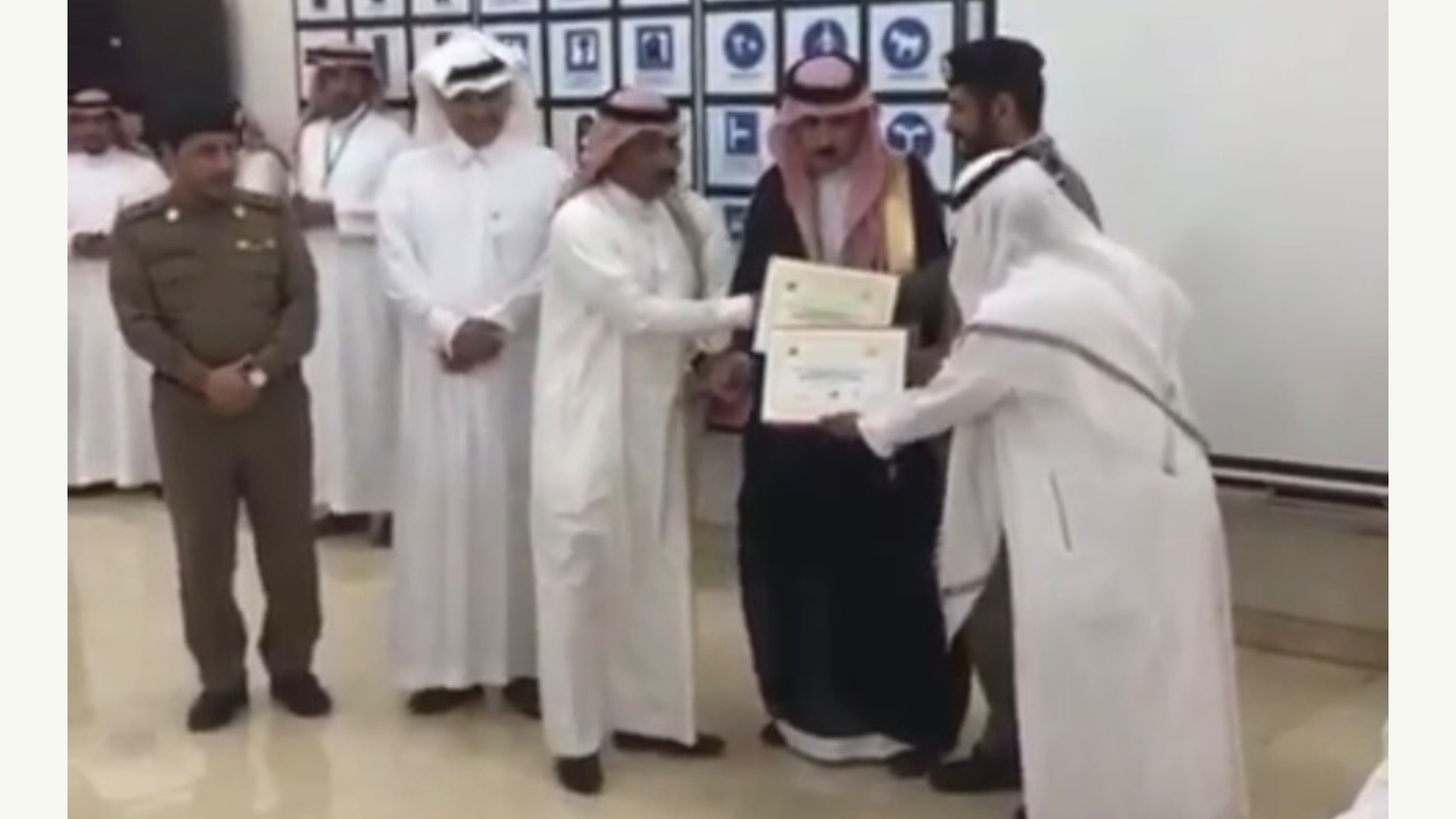 الجواد الرابح.. شريك نجاح في الأسبوع الخليجي للمرور بمحافظة البكيرية - صورة 2