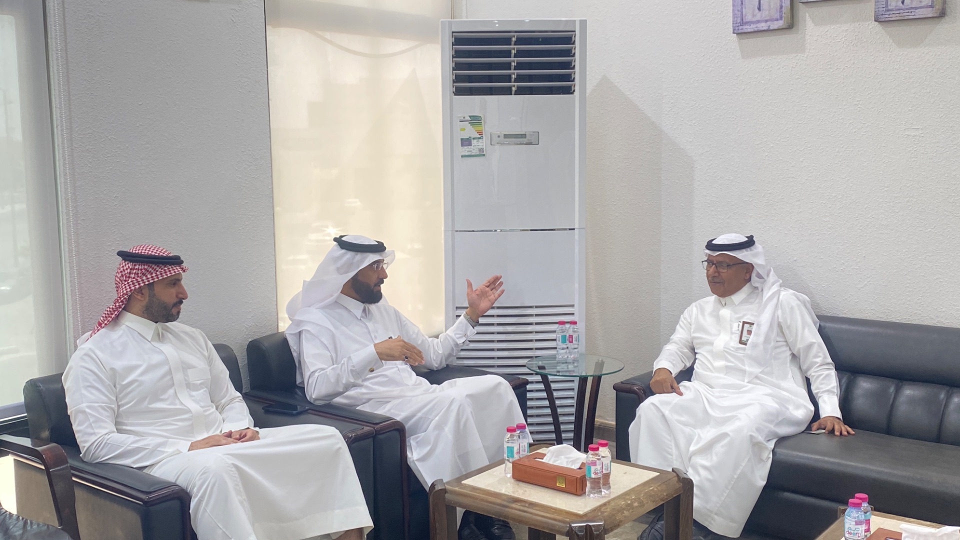 الجواد الرابح يبحث فرص التعاون الإعلامي مع غرفة القصيم - صورة 3