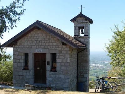 Chiesetta Castellir