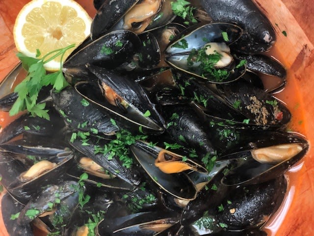 15-Minute Mussels Marinara Recipe | Adelphia Seafood, Pennsylvania