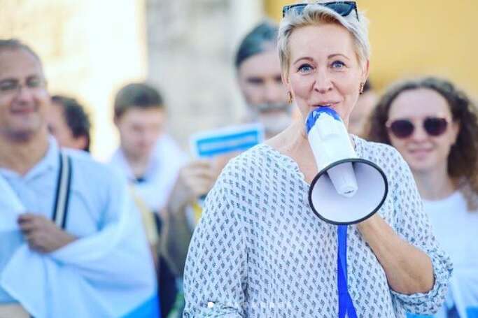 Татьяна Лазарева организовывает митинги в поддержку Украины - Россиянка Лазарева объяснила, почему «грязь и фекалии внутри россиян» – это хорошо