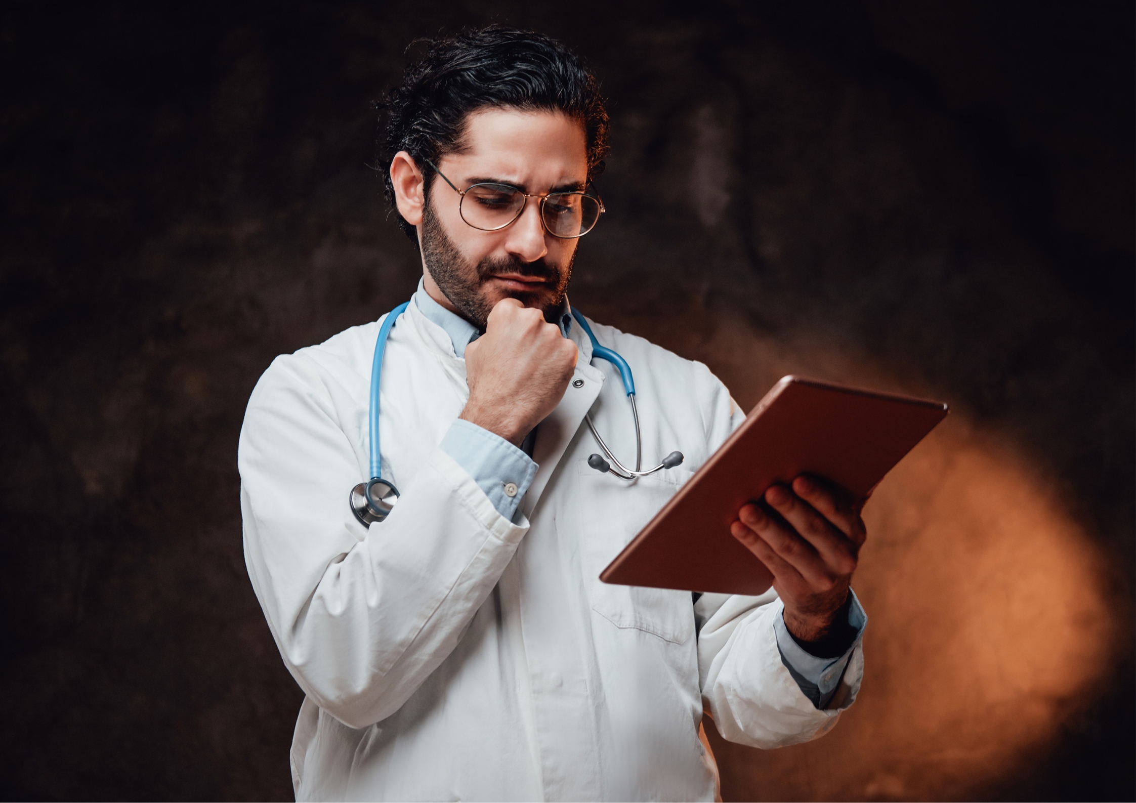 Understanding the Signs and Risk Factors for Eye Disease