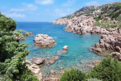 La Sorgente, Li Baietti beach