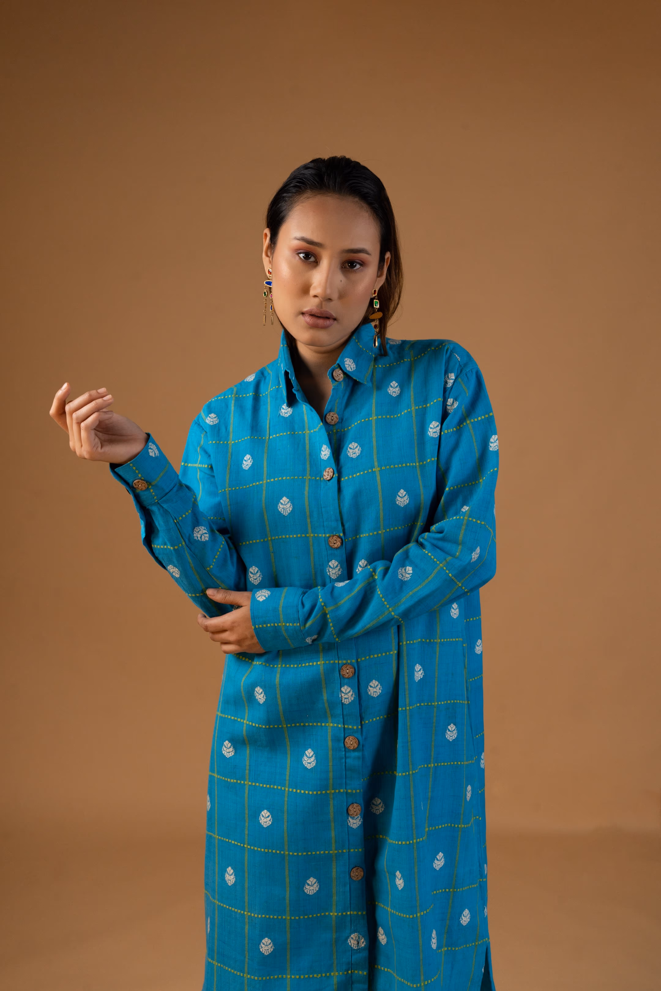 Akakhi (আকাশী) Relaxed Fit Midi Shirt Dress in Sky Blue thumbnail 1