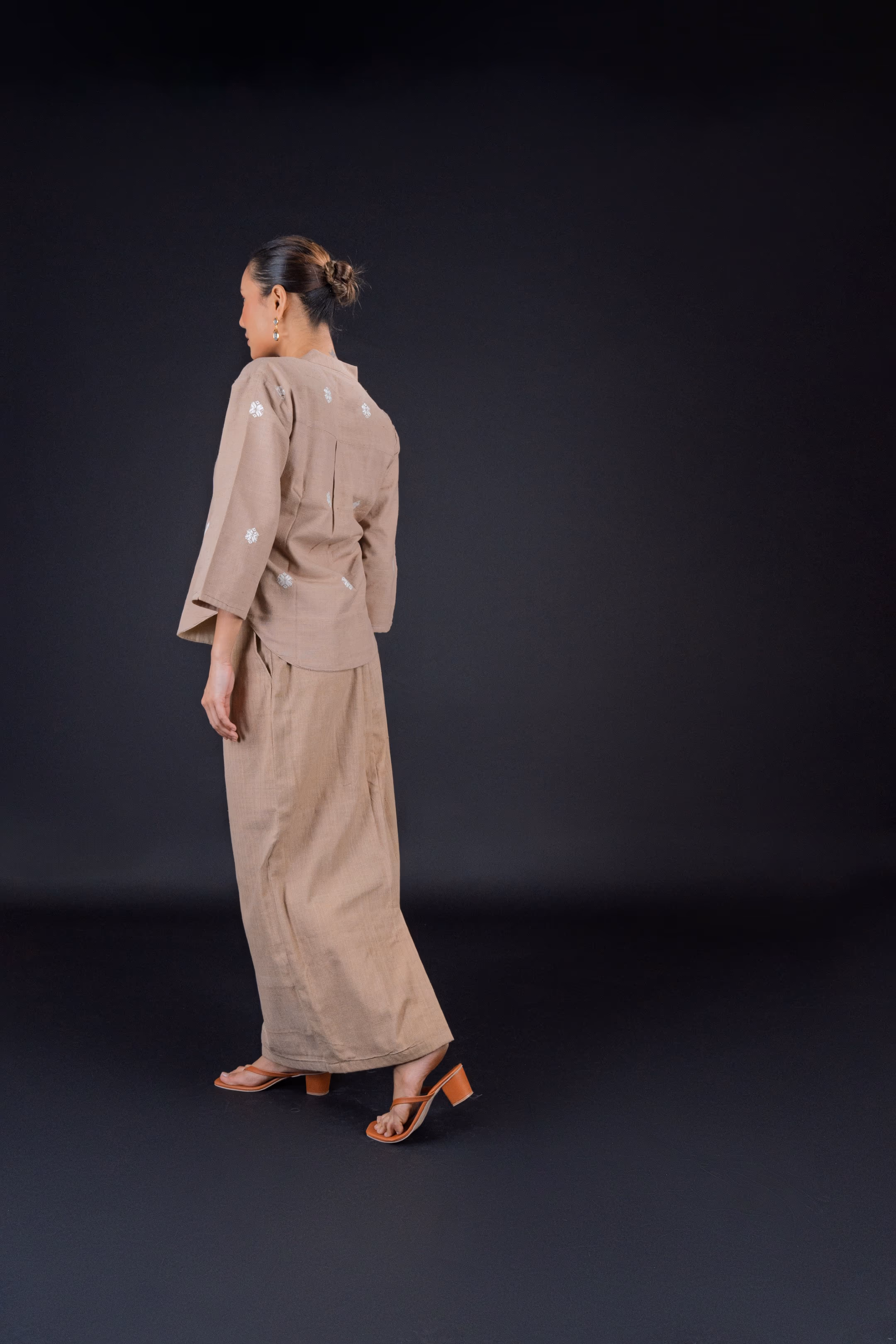 Xuwoni (চুৱনী) Coord Set Brown Eri Silk thumbnail 2