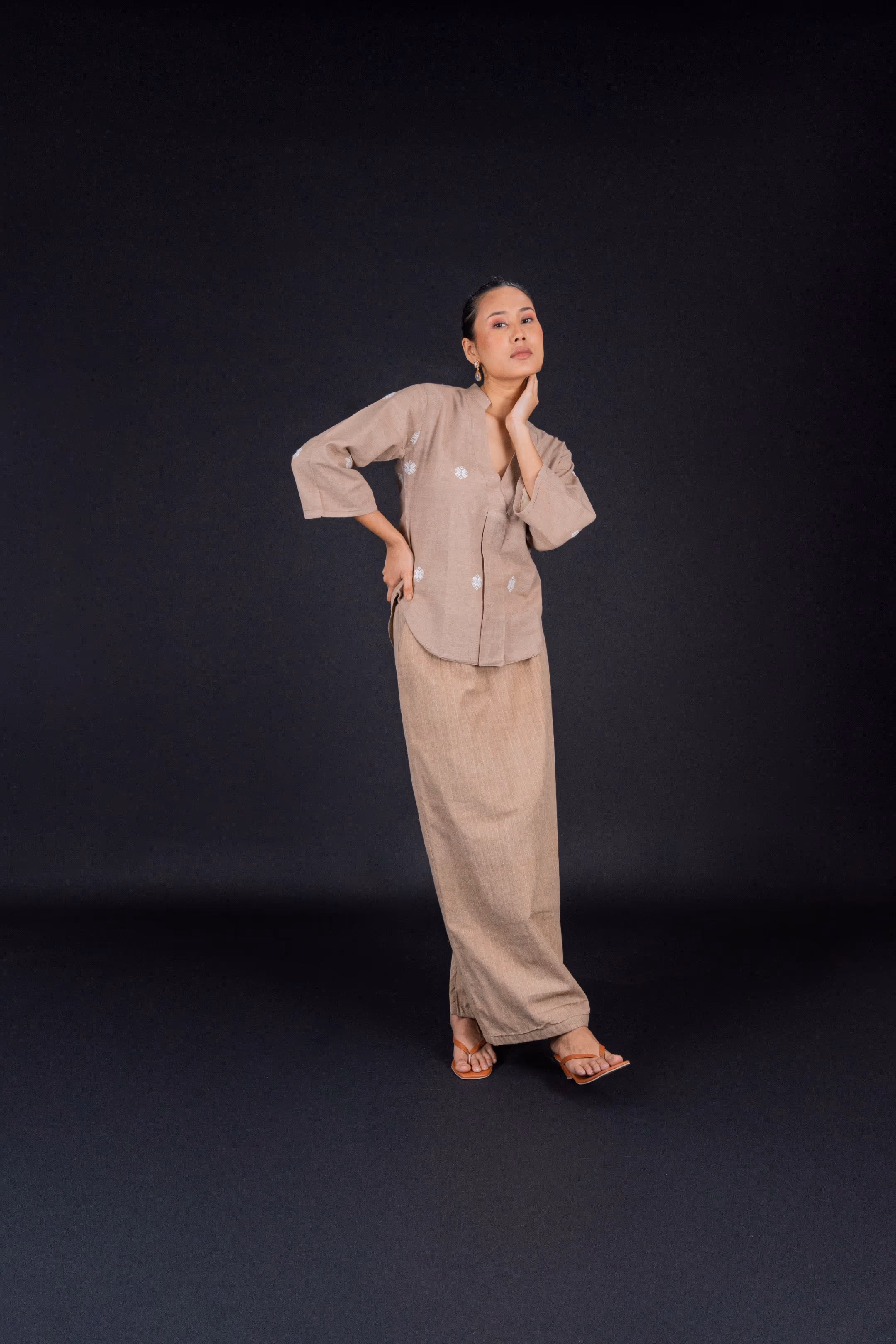 Xuwoni (চুৱনী) Coord Set Brown Eri Silk thumbnail 4