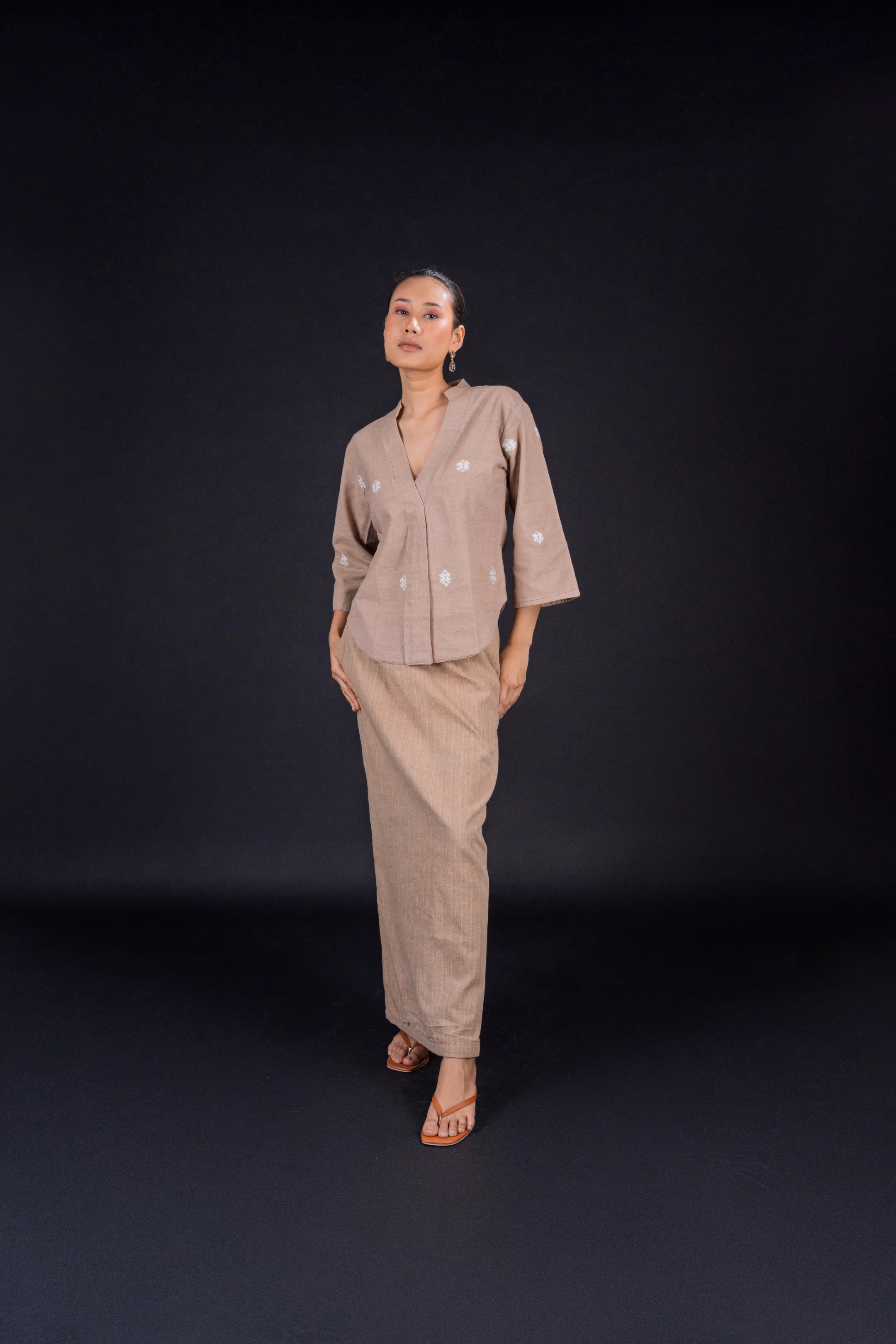 Xuwoni (চুৱনী) Coord Set Brown Eri Silk thumbnail 5