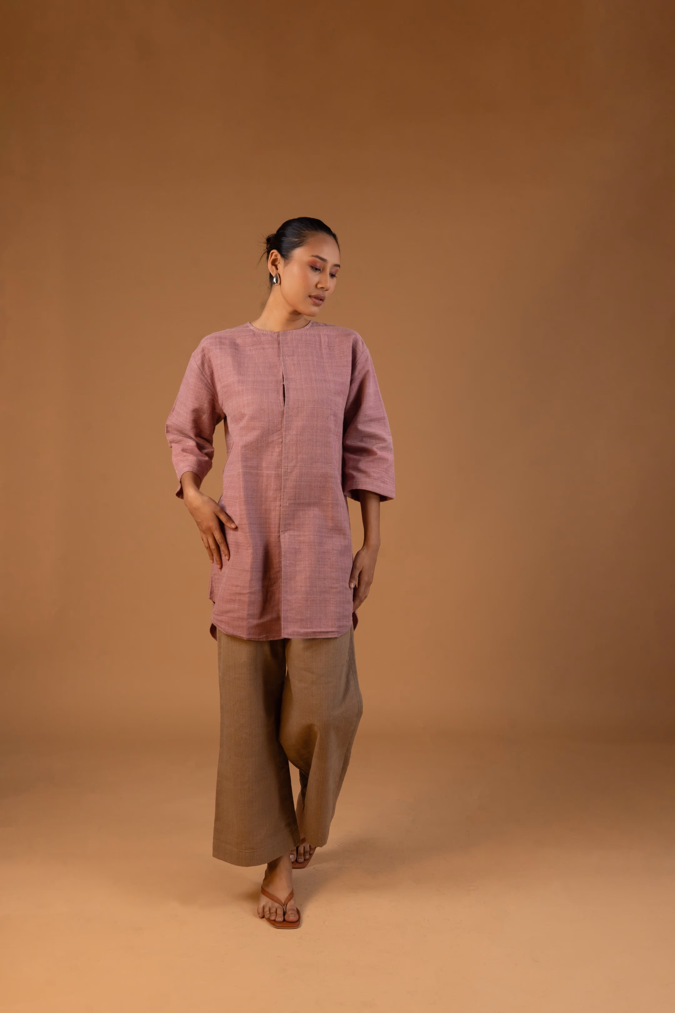 Gulapi (গুলাপী) Loose Fit Kurta Set in Pink & Brown thumbnail 4
