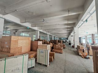 仓库货物摆放实拍