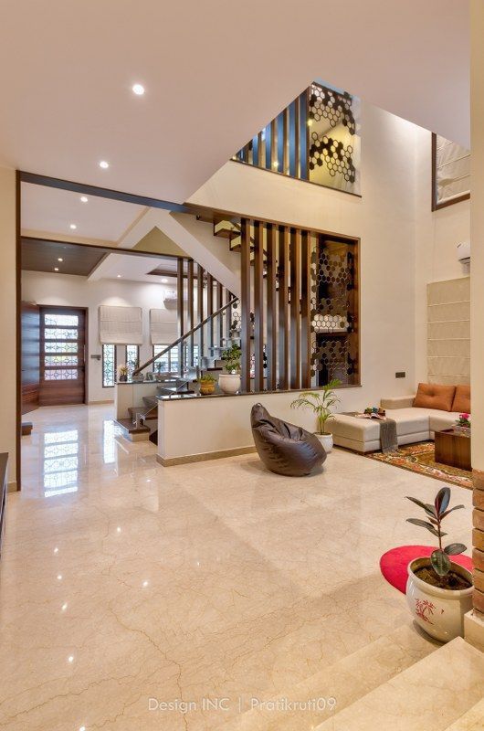Grand Atrium Living Lounge & Honeycomb Screen completed architectural project