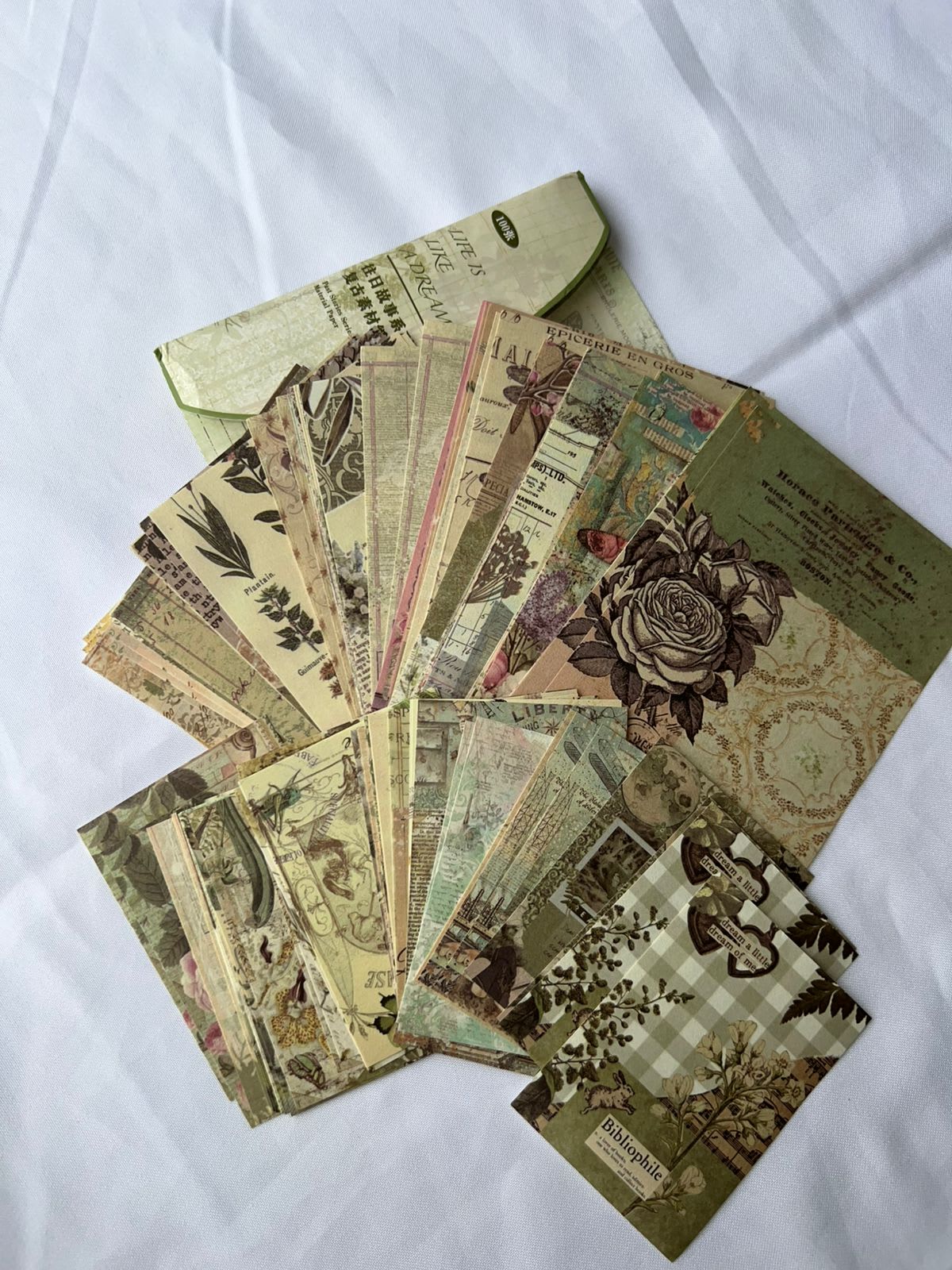 Paquete de hojas decorativas Vintage