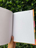 Vista 2 de Cuaderno cosido cuadriculado SCRIBE diseños girly