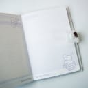 Vista 6 de Agenda Acolchadita Maile Family Gris