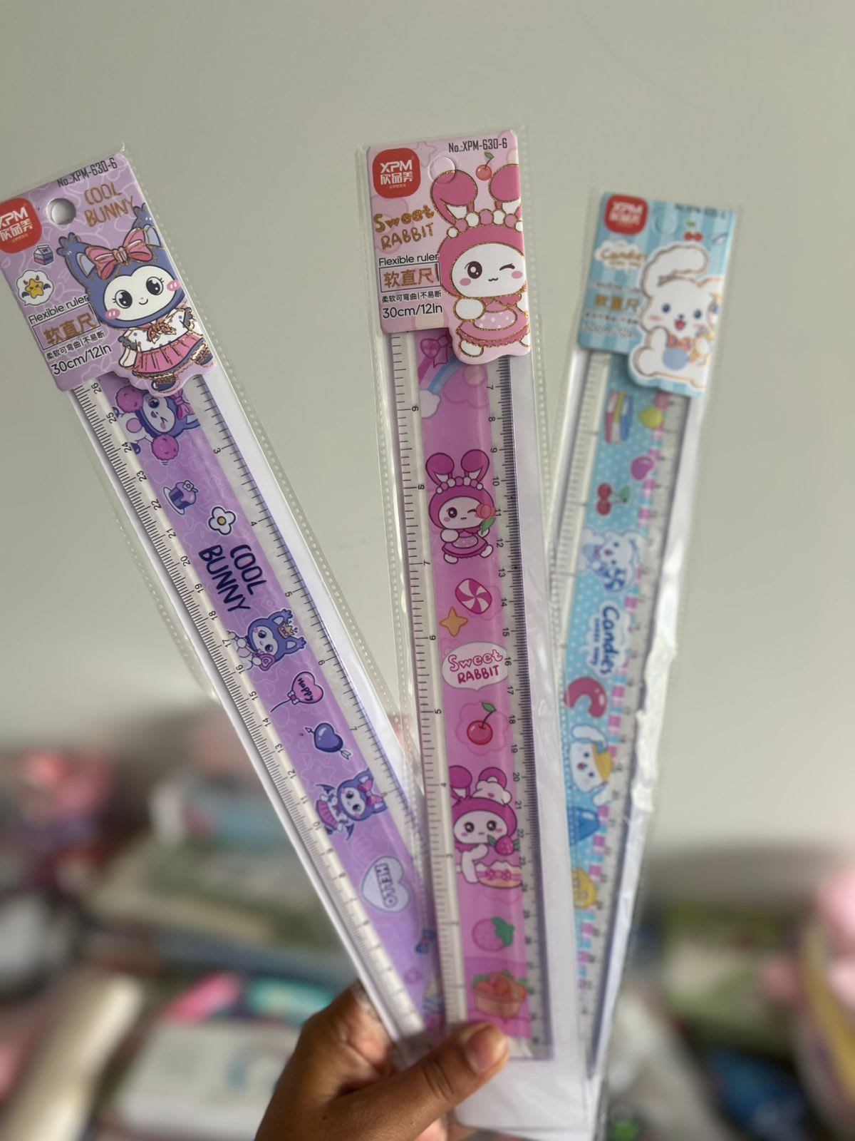 Regla flexible Sanrio 30cm