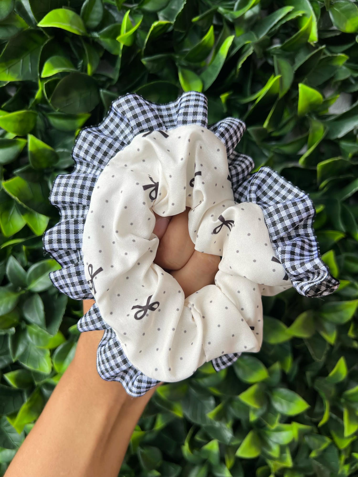 Scrunchie de encaje lazo