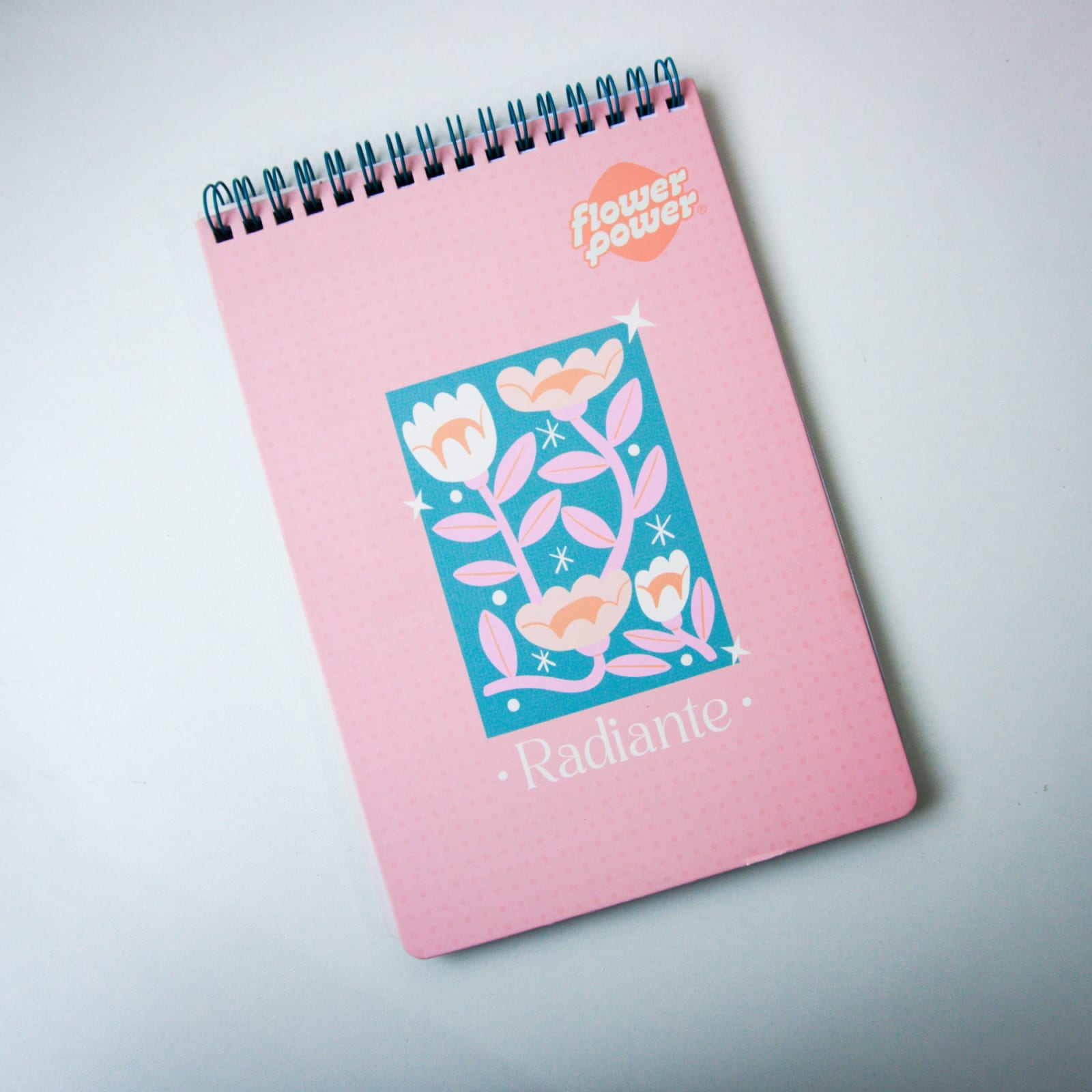 Libreta Flower Power Media Carta Cuadriculada