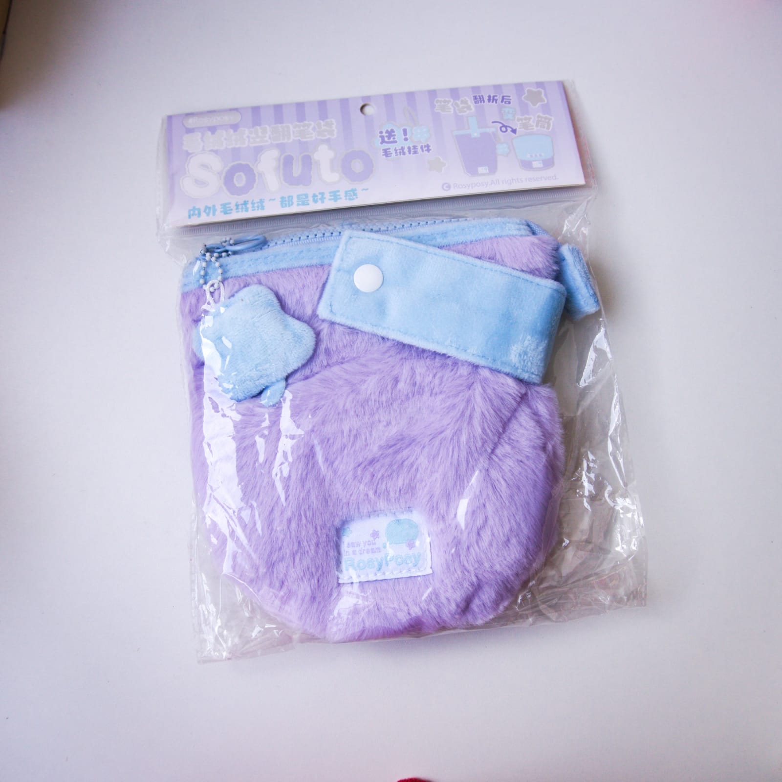 Cartuchera Rosy Posy SOFUTO de peluche con agarradera y cremallera gruesa Lila