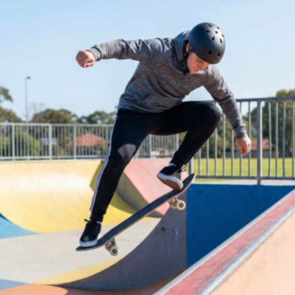 Professional Park Skater Kaito T. - Scaters Team Member