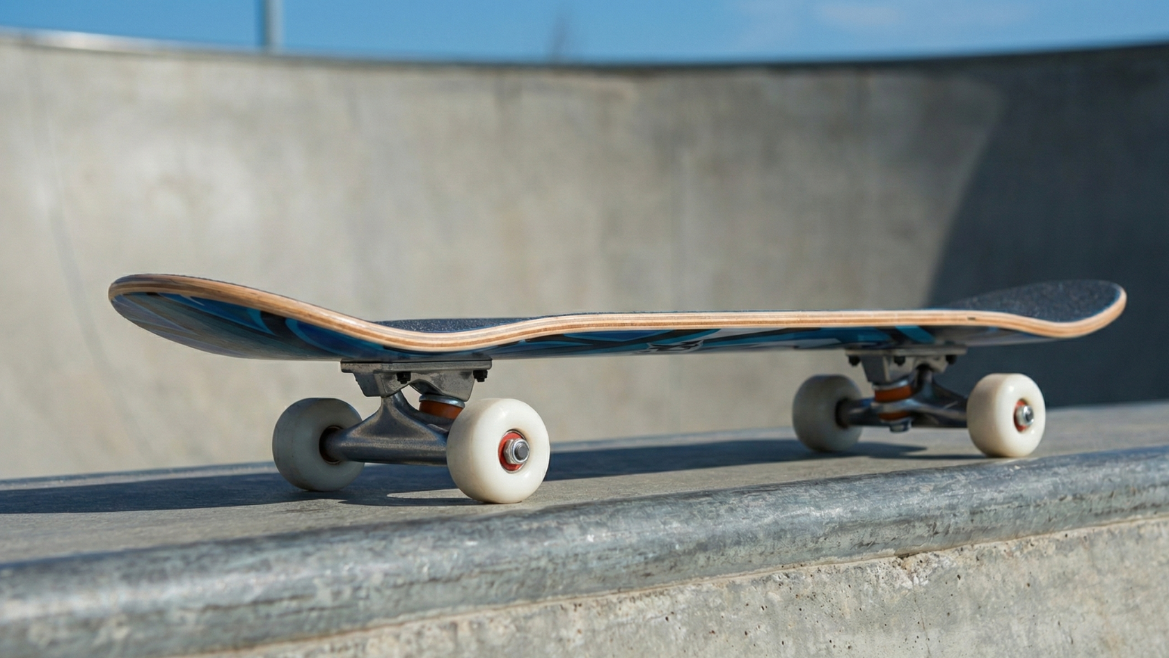 Side Profile of Raptor 2026 Board showing Aerodynamic Concave