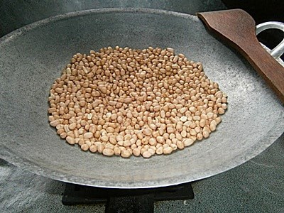 kacang tanah / groundnuts