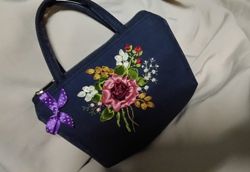 sulaman reben / ribbon embroidery