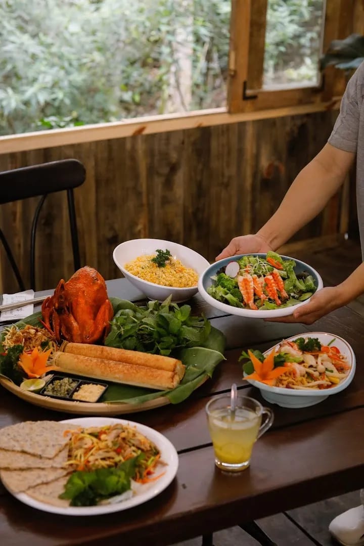Nhà hàng Túi Mơ To Garden Restaurant