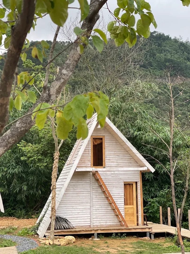 May Homestay & Cafe