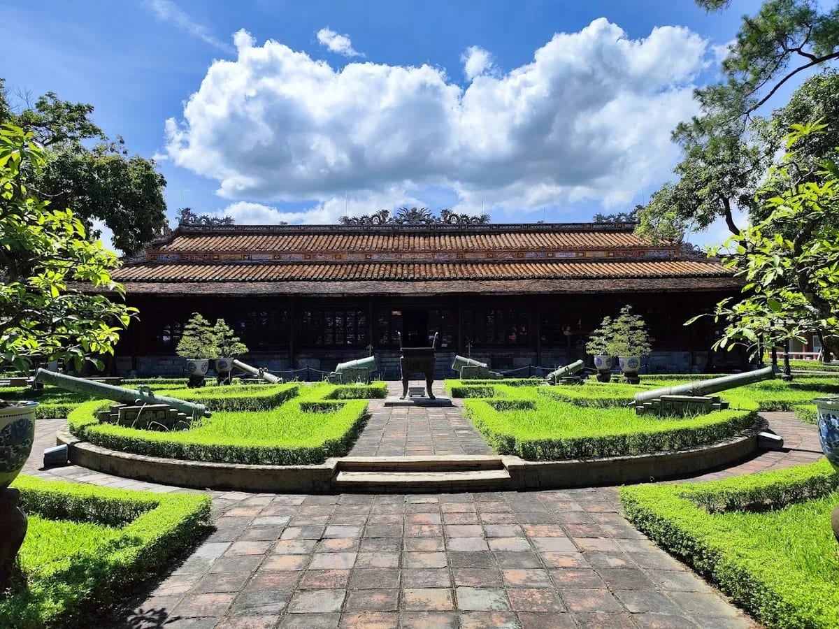 Bảo tàng Cổ vật Cung đình