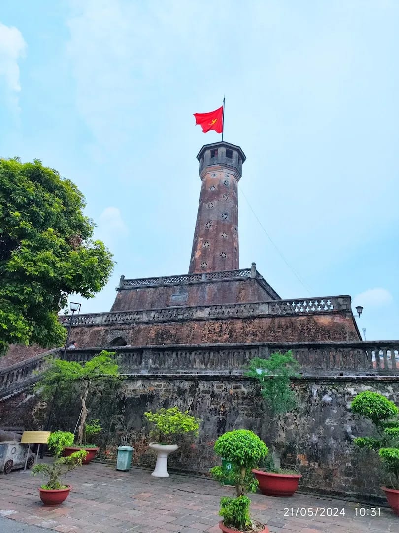 Cột cờ Hà Nội