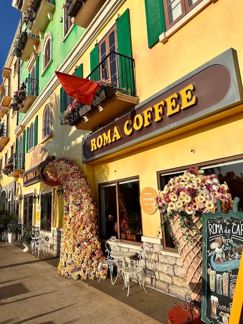 Roma Restaurant & Coffee