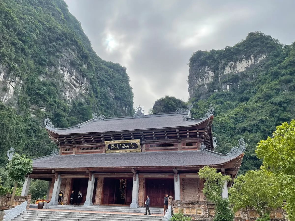 Temple of Cao Son The Great King