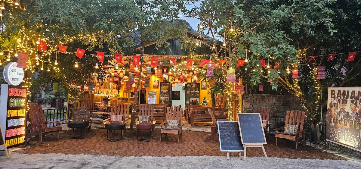 BANANA Bar Restaurant
