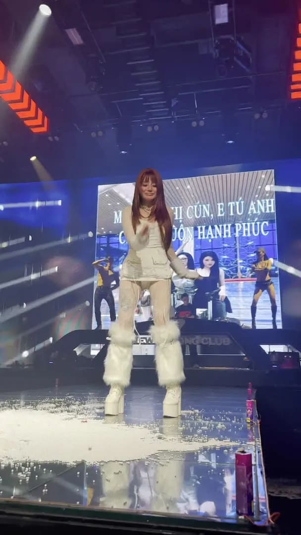 New Hạ Long Club