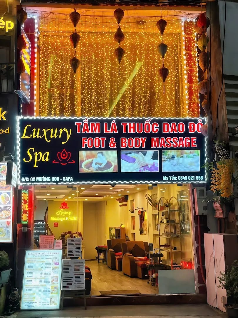MASSAGE & NAILS - 02 MƯỜNG HOA